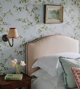 Fuchsia Wallpaper In Old Blue By Colefax And Fowler Jane Clayton